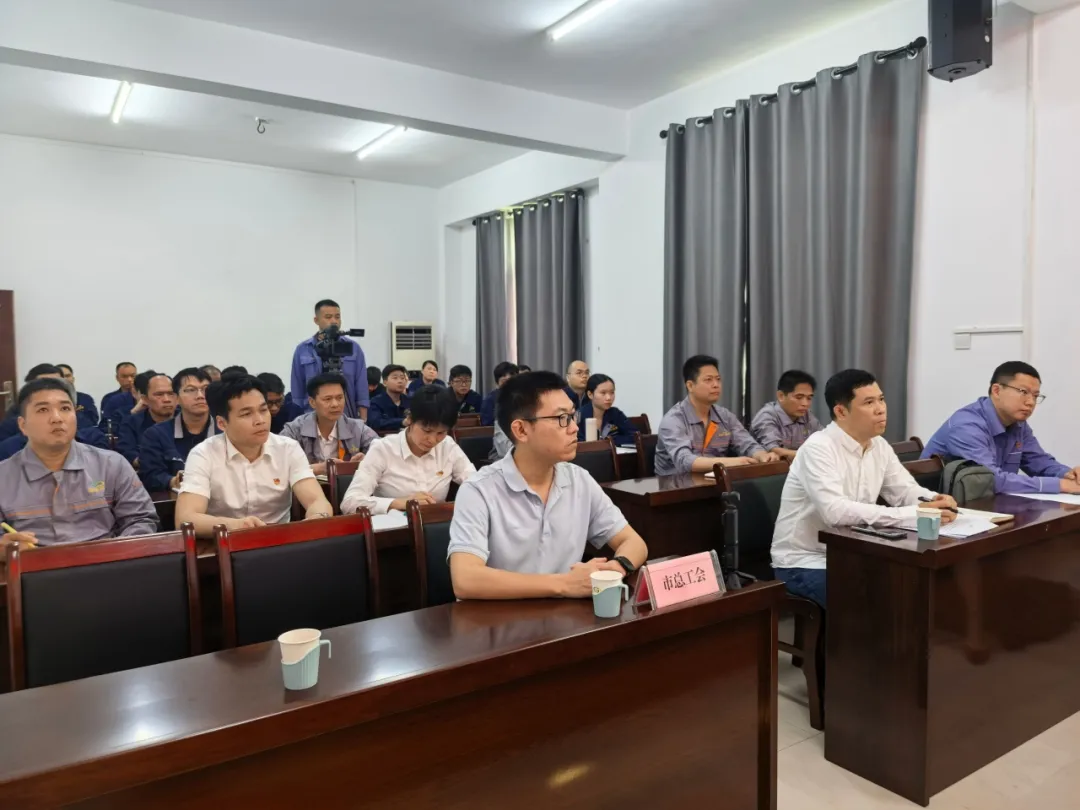 弘揚勞模精神 爭當(dāng)時代先鋒 | 市投資集團(tuán)冠辰環(huán)保公司特邀全國勞動模范王琪授課